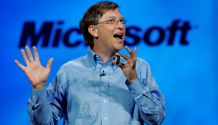 Bill Gates presenting at a consumer electronics conference in 2007